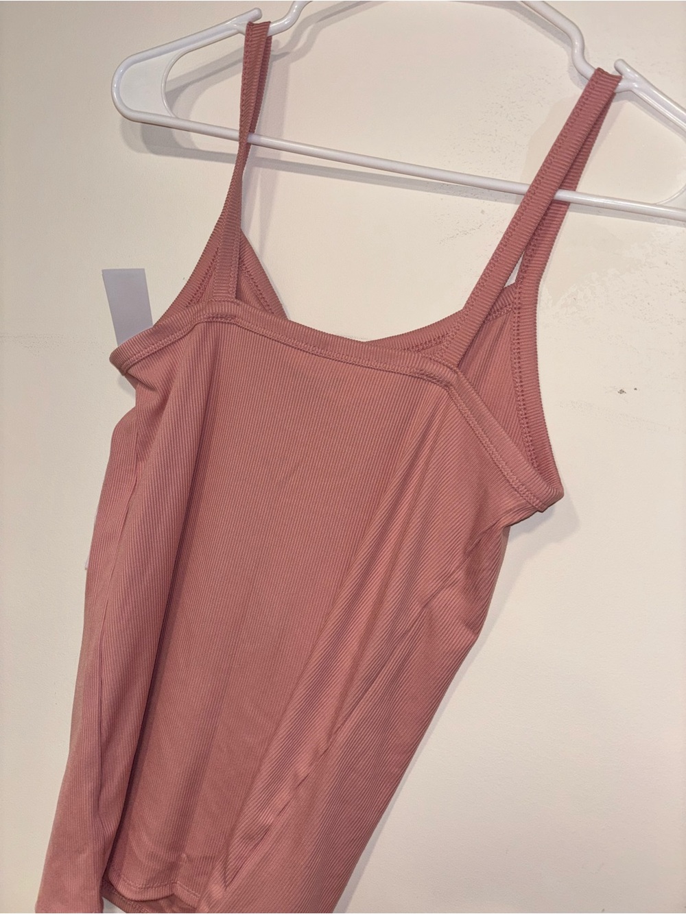 Pink basic tank top - Picture 4 of 4